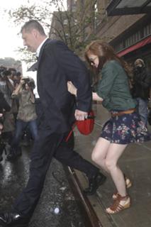 Isla Fisher feet photo thumbnail