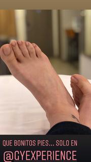 Yoseline Hoffman feet photo thumbnail
