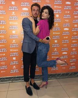 Kéfera Buchmann feet photo thumbnail