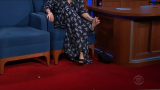 Drew Barrymore feet photo thumbnail