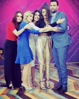 Vanessa Claudio feet photo thumbnail