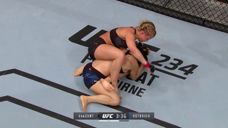 Paige VanZant feet photo thumbnail