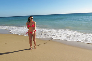 Imogen Thomas feet photo thumbnail