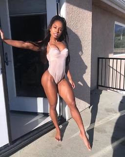 Qimmah Russo feet photo thumbnail
