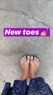 Kino MacGregor feet photo thumbnail
