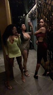 Qimmah Russo feet photo thumbnail