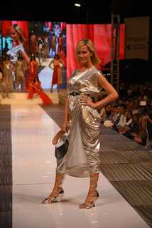 Julieta Prandi feet photo thumbnail