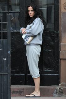 Mary-Louise Parker feet photo thumbnail
