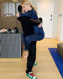 Chiara Ferragni feet photo thumbnail