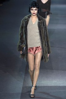 Cara Delevingne feet photo thumbnail