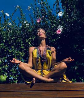 Grazi Massafera feet photo thumbnail