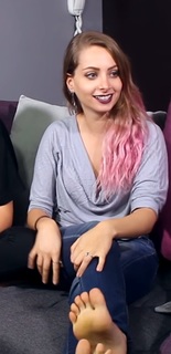 Yoseline Hoffman feet photo thumbnail