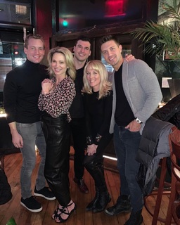 Amy Robach feet photo thumbnail