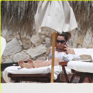 Ashley Tisdale feet photo thumbnail