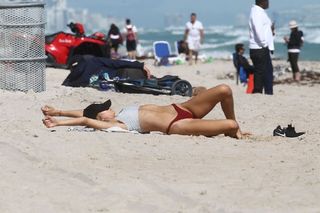 Kimberley Garner feet photo thumbnail