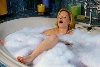 Elizabeth Banks feet photo thumbnail