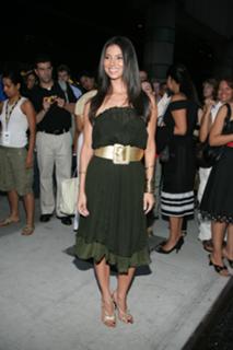 Roselyn Sanchez feet photo thumbnail