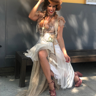 Adriane Galisteu feet photo thumbnail
