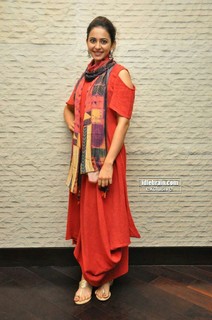Rakul Preet Singh feet photo thumbnail