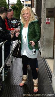 Jorgie Porter feet photo thumbnail