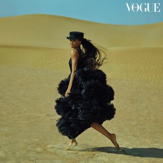 Ciara feet photo thumbnail