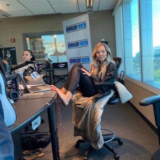 Kyle Unfug feet photo thumbnail