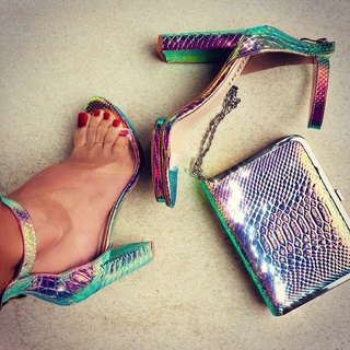 Sonya Kraus feet photo thumbnail