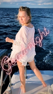 Nova Meierhenrich feet photo thumbnail
