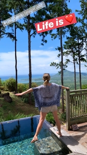 Nova Meierhenrich feet photo thumbnail