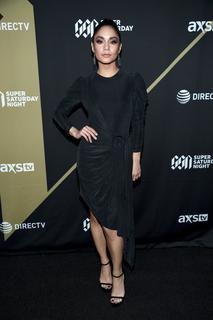Vanessa Hudgens feet photo thumbnail