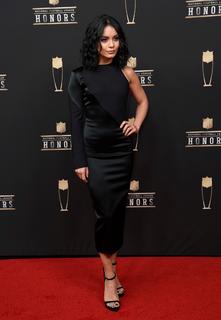 Vanessa Hudgens feet photo thumbnail