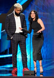 Vanessa Hudgens feet photo thumbnail