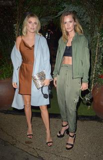 Ashley James feet photo thumbnail