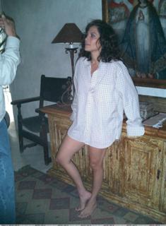 Jennifer Lopez feet photo thumbnail