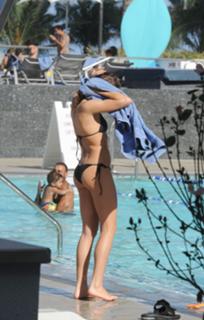 Shantel VanSanten feet photo thumbnail