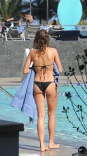 Shantel VanSanten feet photo thumbnail