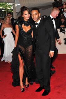 Chrissy Teigen feet photo thumbnail