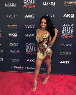 Qimmah Russo feet photo thumbnail