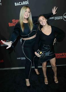 Aly Raisman feet photo thumbnail
