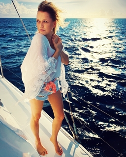 Nova Meierhenrich feet photo thumbnail