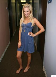 Ashley Tisdale feet photo thumbnail