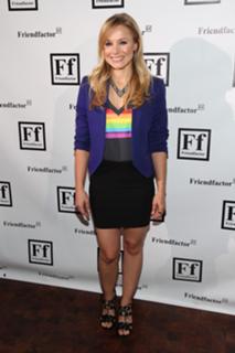 Kristen Bell feet photo thumbnail