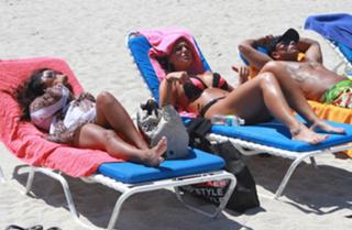 Nicole Polizzi feet photo thumbnail