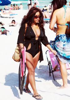 Nicole Polizzi feet photo thumbnail