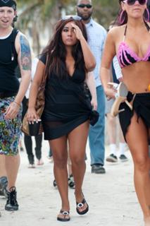 Nicole Polizzi feet photo thumbnail