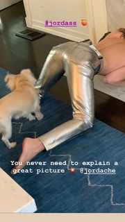 Selma Blair feet photo thumbnail