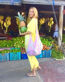Petra Nemcova feet photo thumbnail