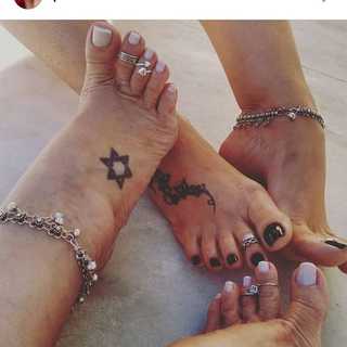 Karin Klemp feet photo thumbnail