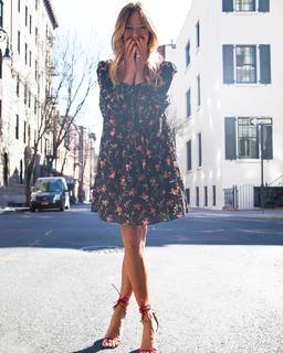Kelly Bensimon feet photo thumbnail