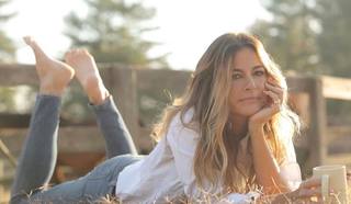 Kelly Bensimon feet photo thumbnail